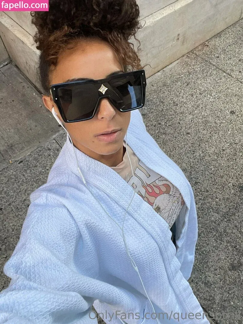 QueenSoTrill Onlyfans Photo Gallery 