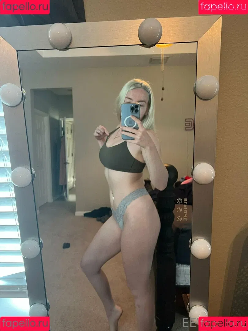 Eevee Bee Onlyfans Photo Gallery 