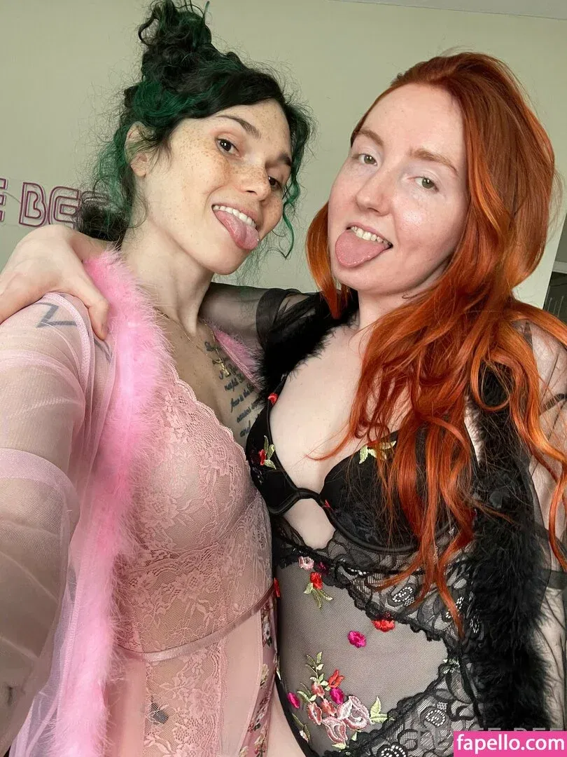 Eevee Bee Onlyfans Photo Gallery 