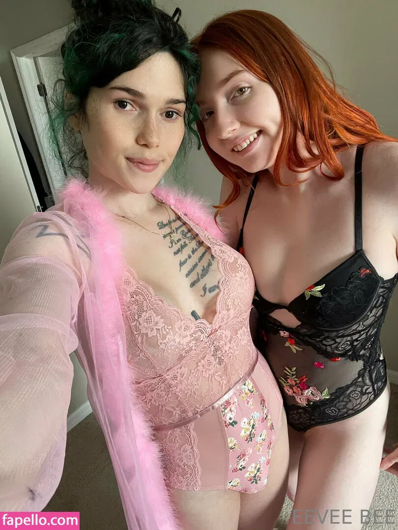 Eevee Bee Onlyfans Photo Gallery 