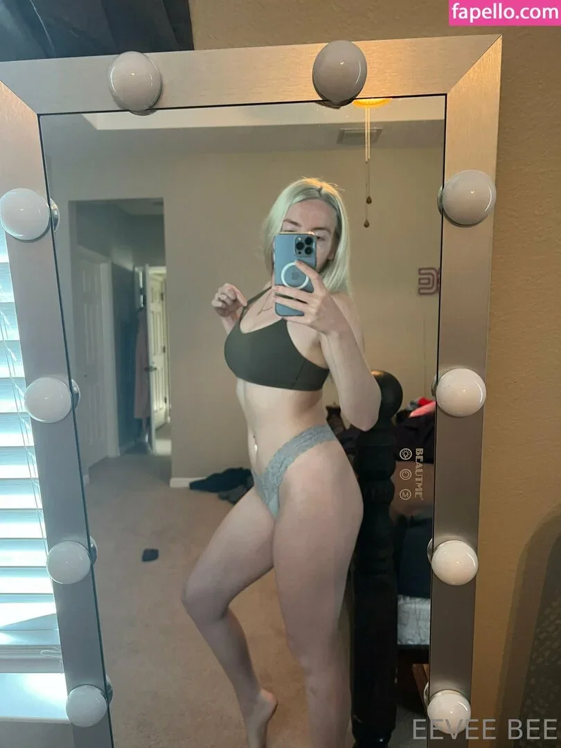 Eevee Bee Onlyfans Photo Gallery 