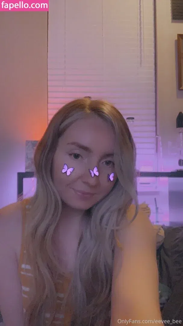 Eevee Bee Onlyfans Photo Gallery 