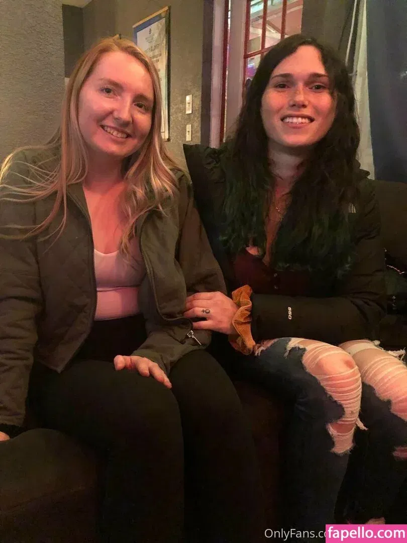 Eevee Bee Onlyfans Photo Gallery 