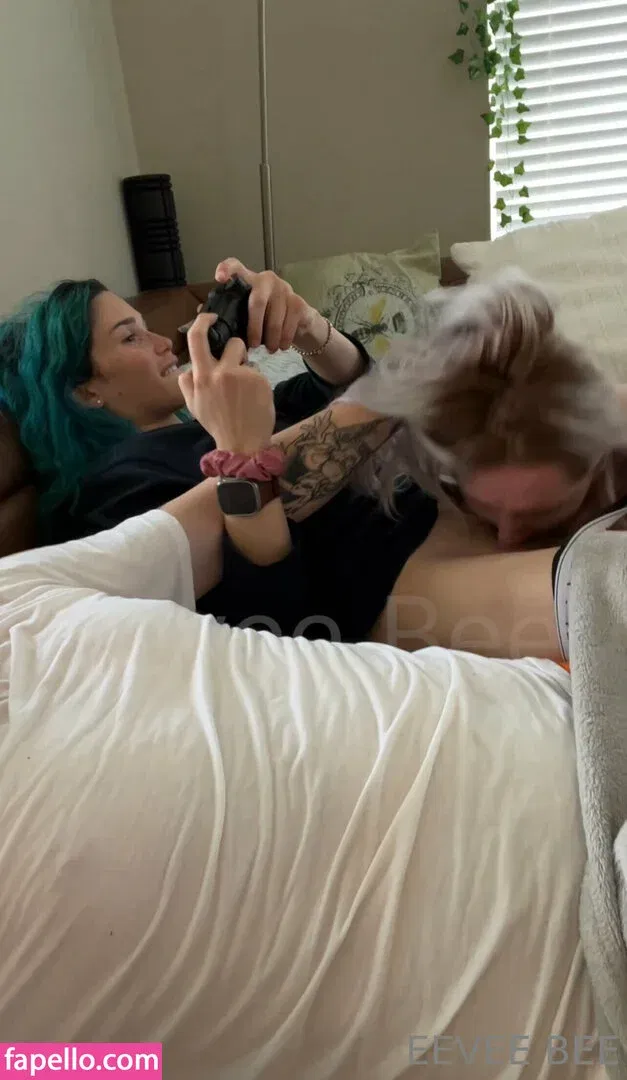 Eevee Bee Onlyfans Photo Gallery 