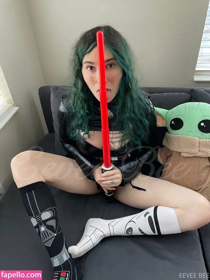 Eevee Bee Onlyfans Photo Gallery 