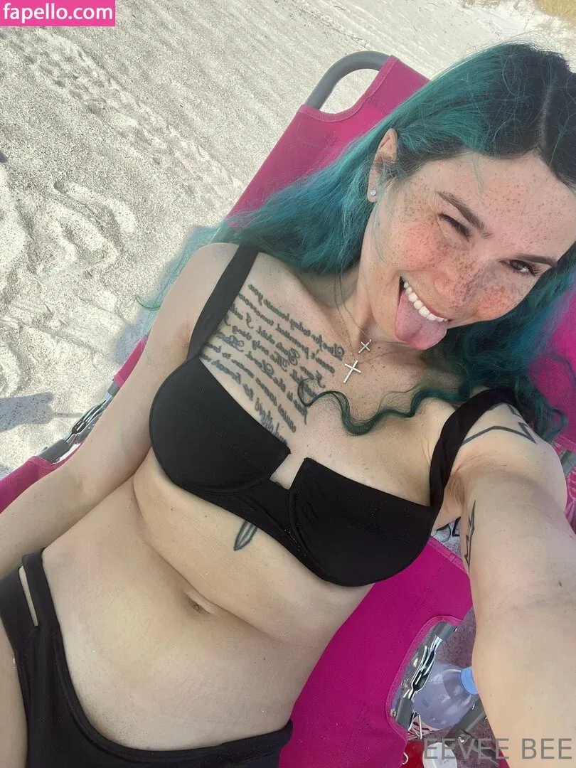 Eevee Bee Onlyfans Photo Gallery 