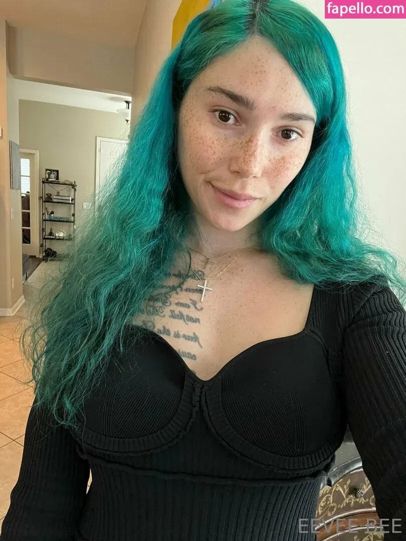 Eevee Bee Onlyfans Photo Gallery 