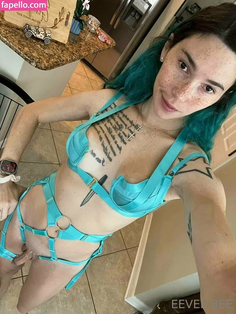 Eevee Bee Onlyfans Photo Gallery 