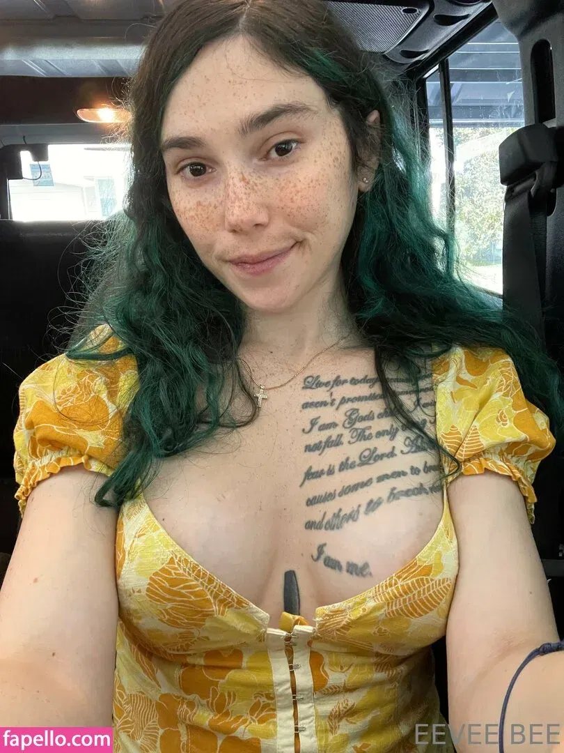 Eevee Bee Onlyfans Photo Gallery 