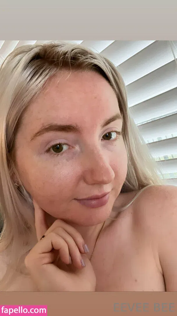 Eevee Bee Onlyfans Photo Gallery 