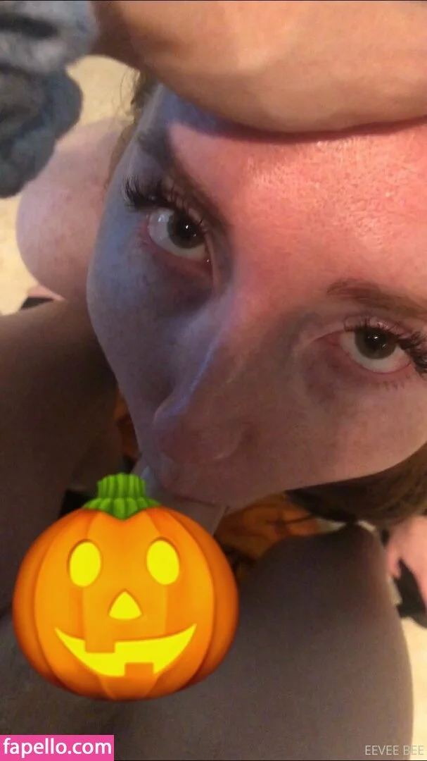 Eevee Bee Onlyfans Photo Gallery 