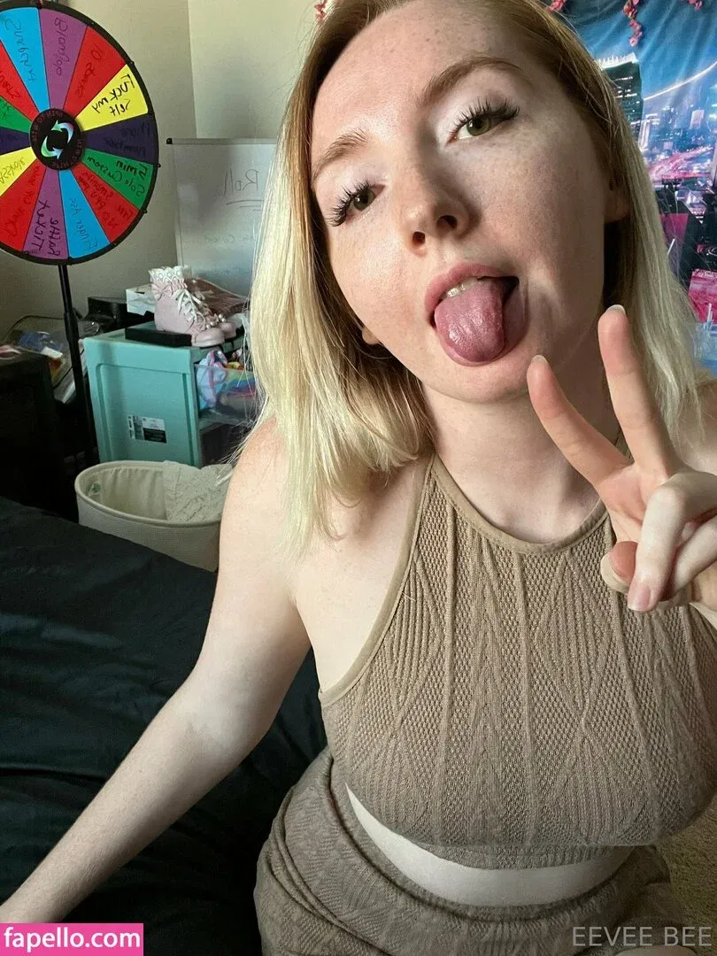Eevee Bee Onlyfans Photo Gallery 
