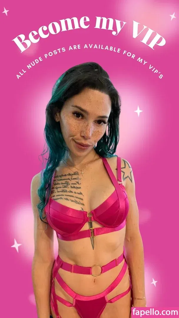 Eevee Bee Onlyfans Photo Gallery 