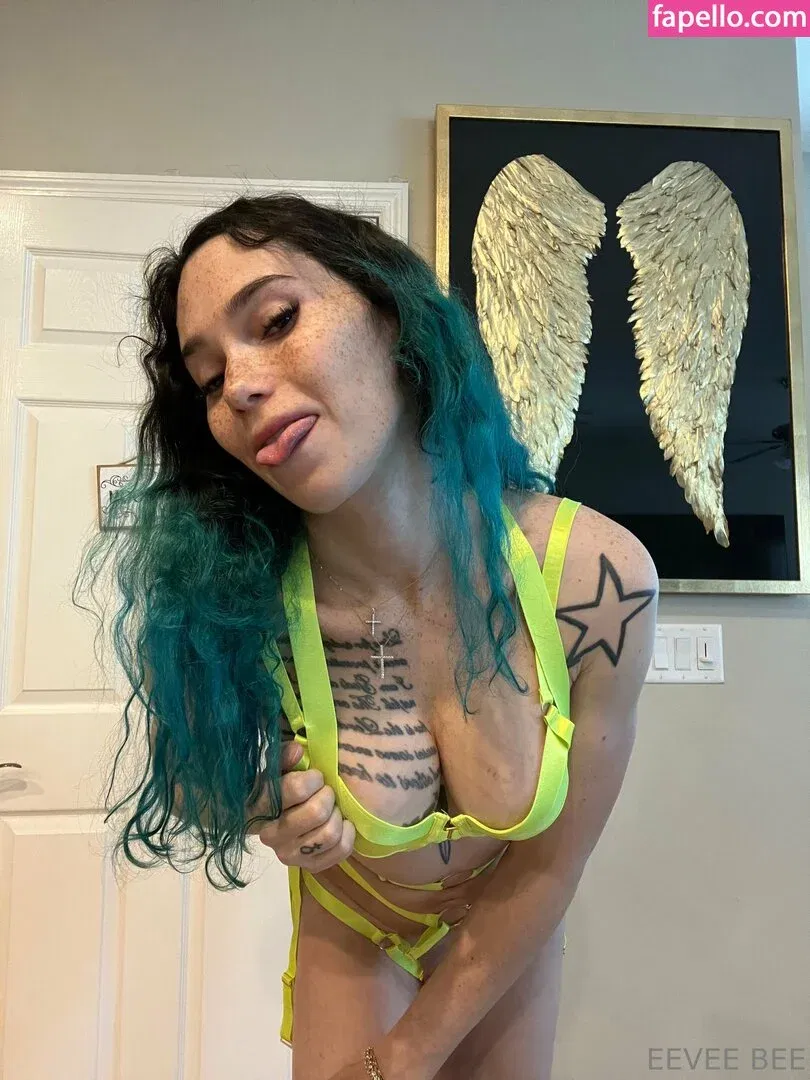 Eevee Bee Onlyfans Photo Gallery 