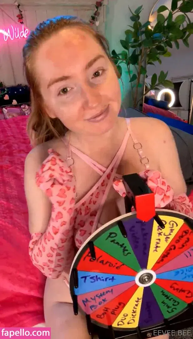 Eevee Bee Onlyfans Photo Gallery 