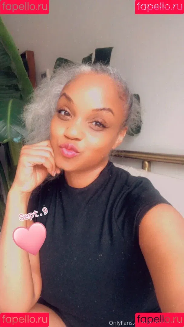 Sinnamon Love Onlyfans Photo Gallery 