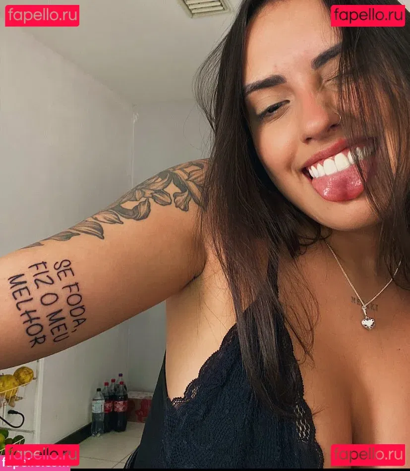 Vitoria Marcilio Onlyfans Photo Gallery 