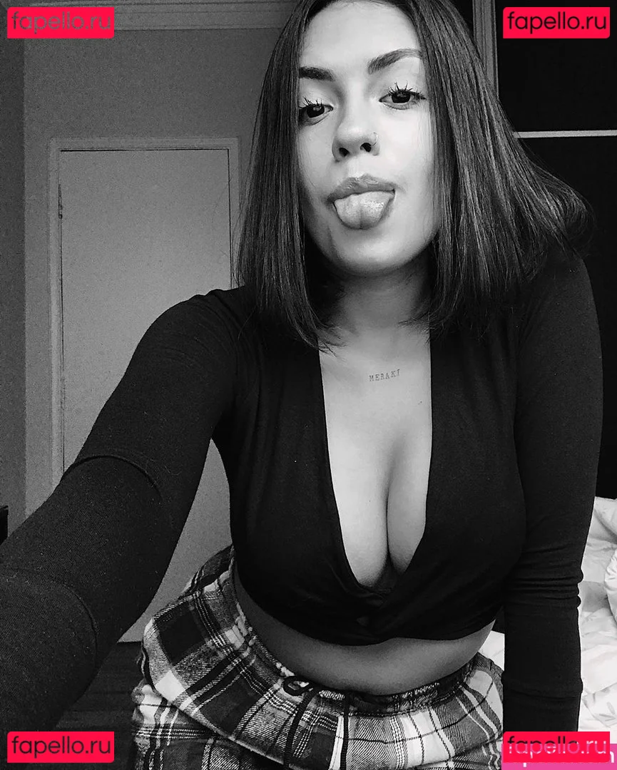 Vitoria Marcilio Onlyfans Photo Gallery 