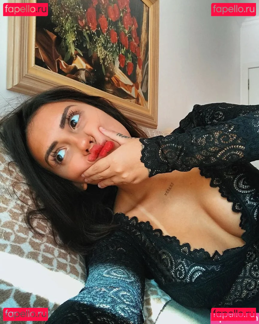 Vitoria Marcilio Onlyfans Photo Gallery 