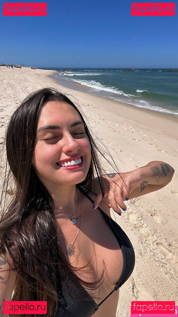 Vitoria Marcilio Onlyfans Photo Gallery 