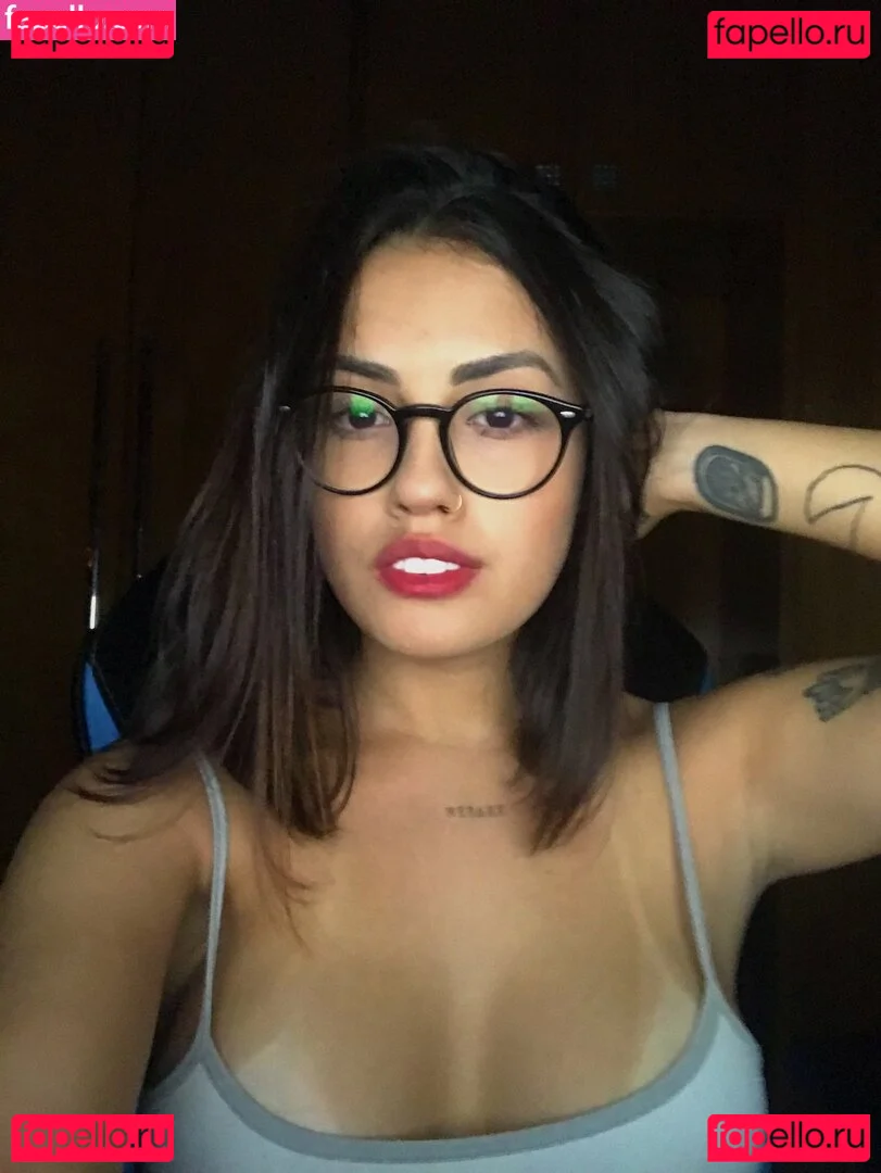 Vitoria Marcilio Onlyfans Photo Gallery 