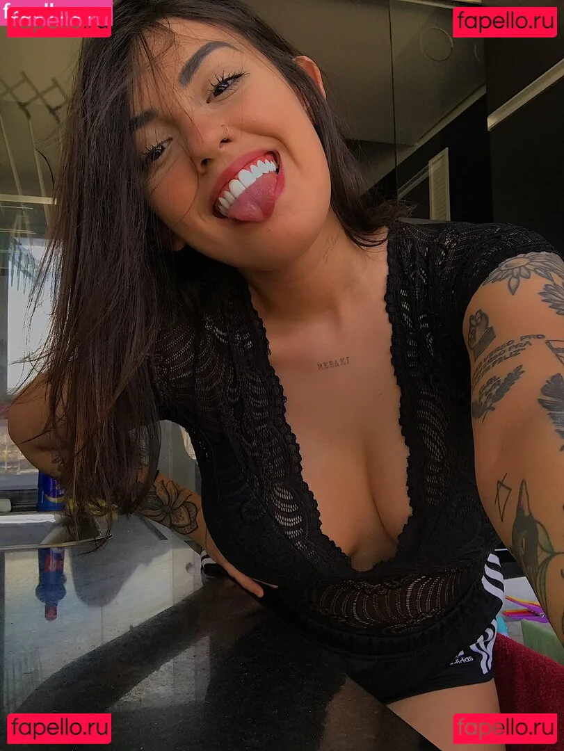 Vitoria Marcilio Onlyfans Photo Gallery 