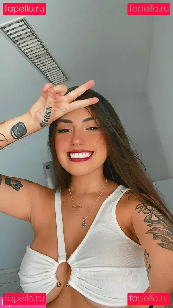 Vitoria Marcilio Onlyfans Photo Gallery 