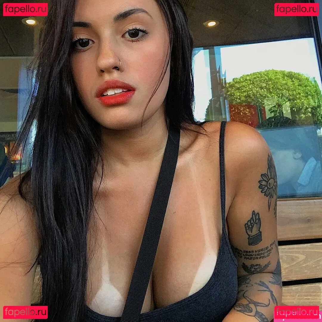 Vitoria Marcilio Onlyfans Photo Gallery 