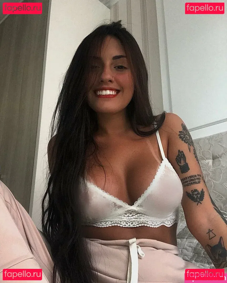 Vitoria Marcilio Onlyfans Photo Gallery 