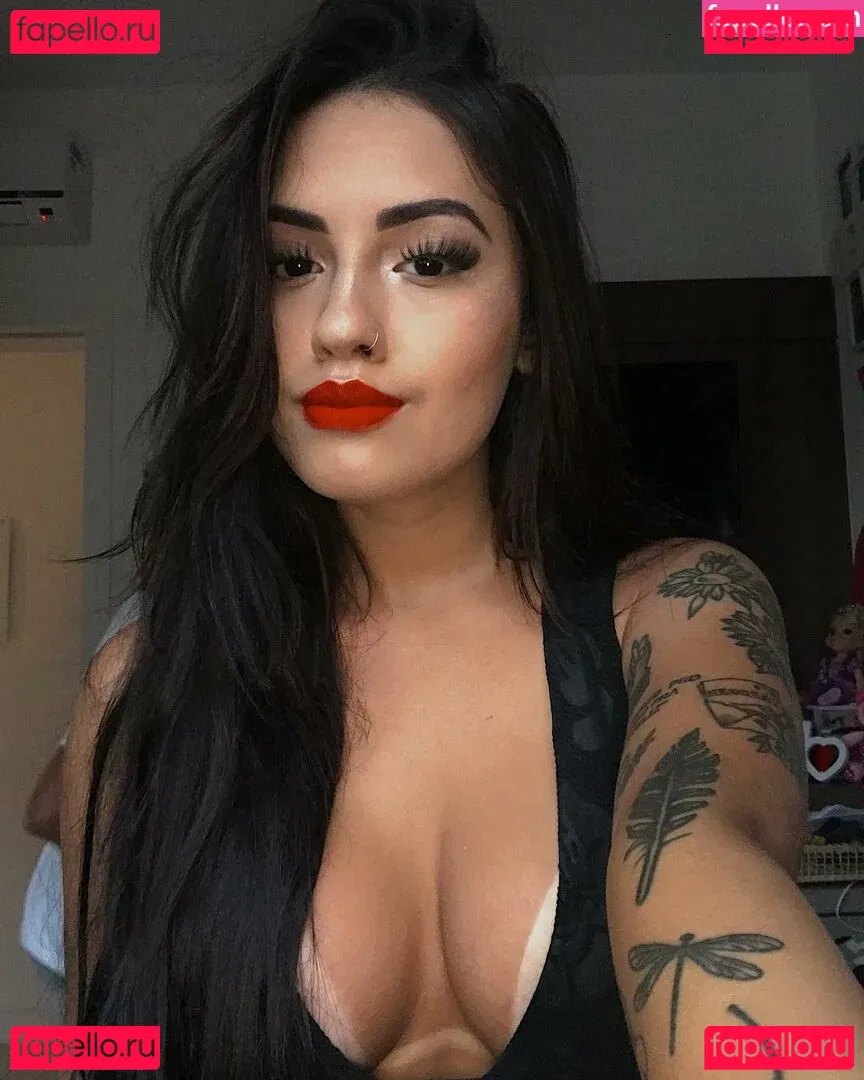 Vitoria Marcilio Onlyfans Photo Gallery 