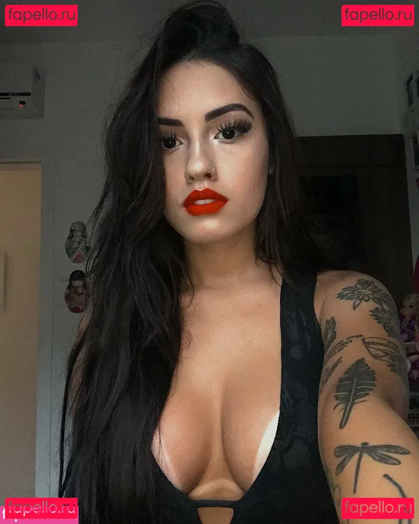 Vitoria Marcilio Onlyfans Photo Gallery 