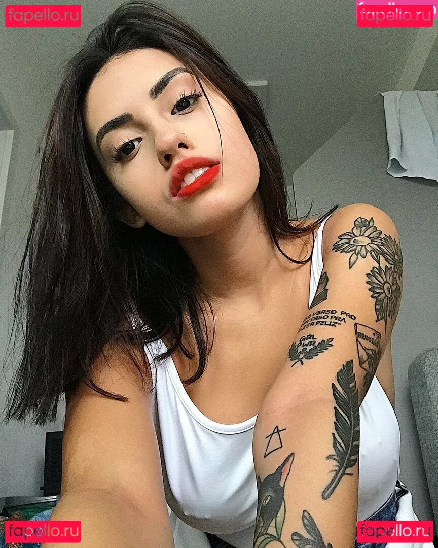 Vitoria Marcilio Onlyfans Photo Gallery 