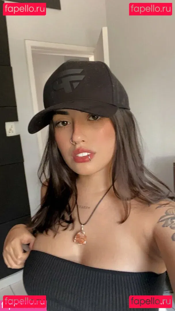 Vitoria Marcilio Onlyfans Photo Gallery 