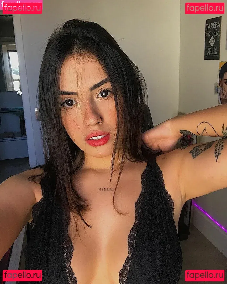 Vitoria Marcilio Onlyfans Photo Gallery 