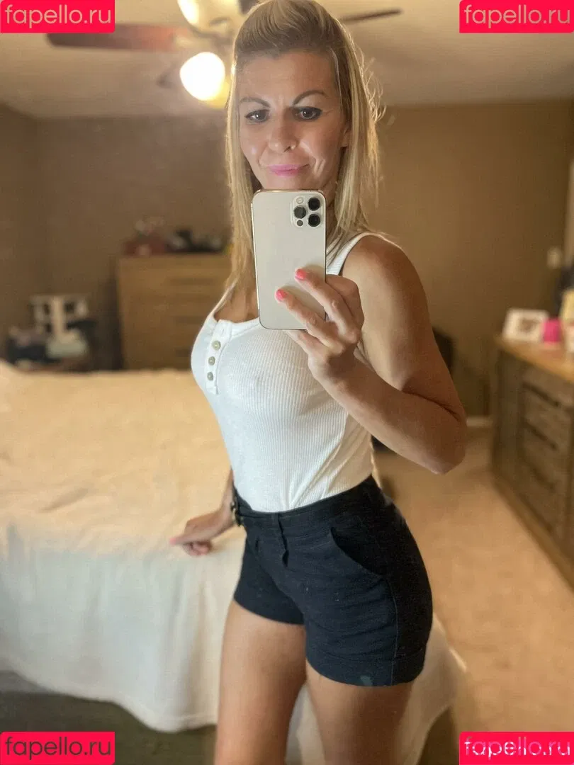 Fitwife1983 Onlyfans Photo Gallery 