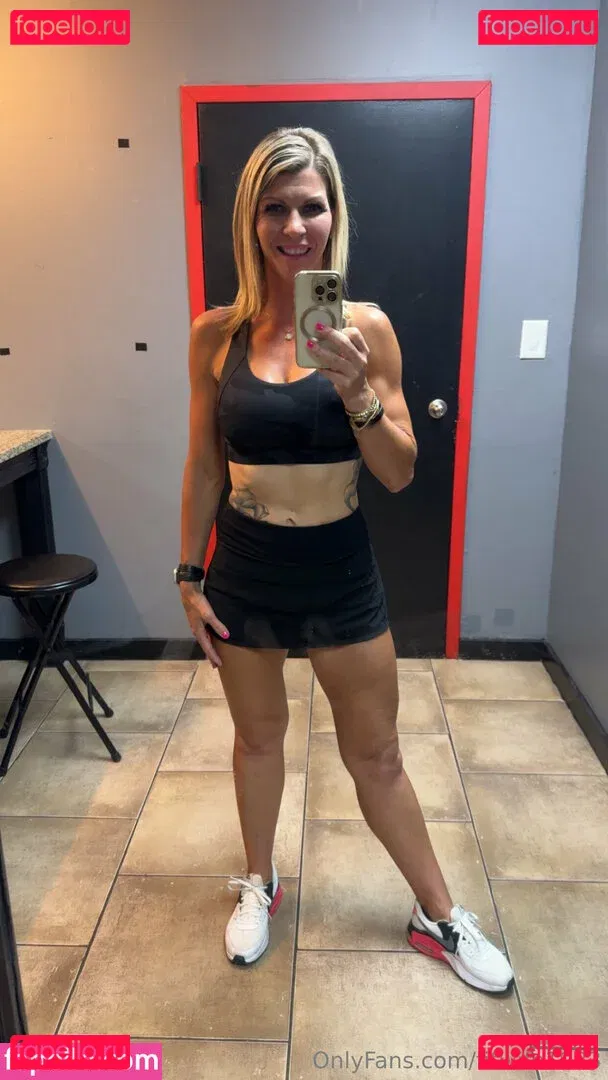 Fitwife1983 Onlyfans Photo Gallery 