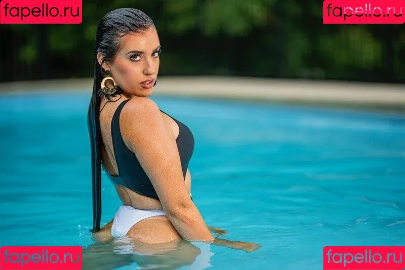 Amanda Chilelli Onlyfans Photo Gallery 