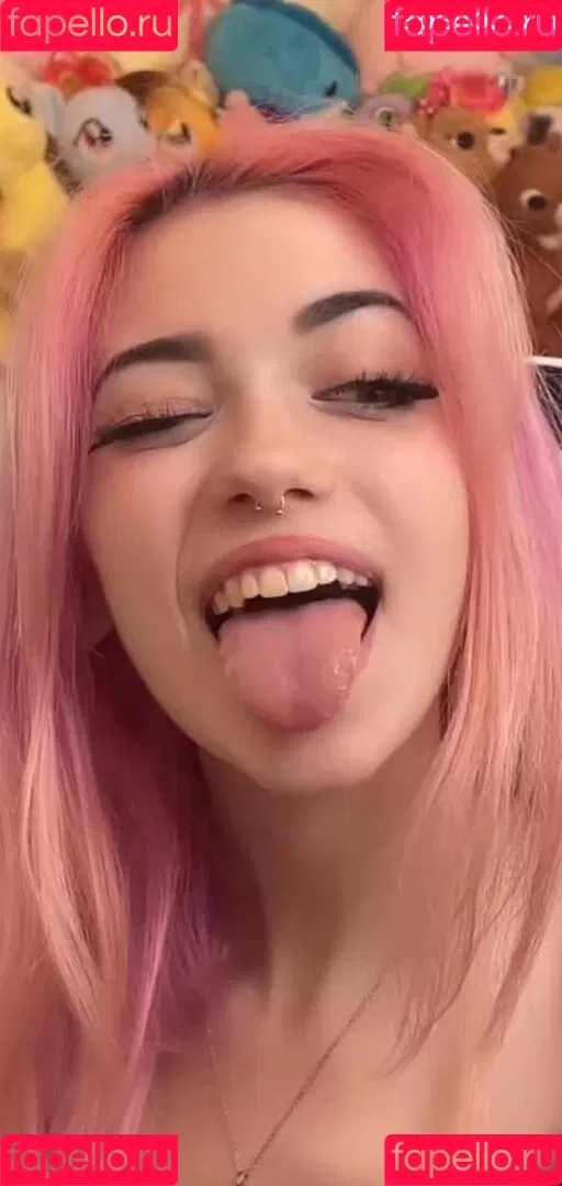 Iluvmeww Onlyfans Photo Gallery 