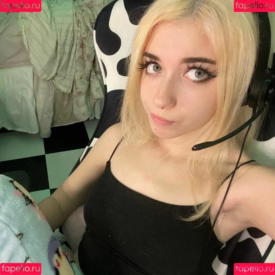 Iluvmeww Onlyfans Photo Gallery 