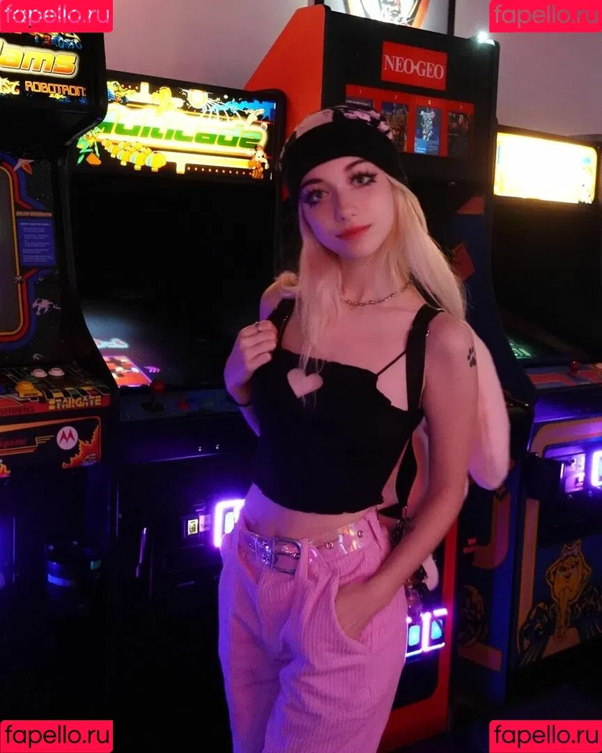 Iluvmeww Onlyfans Photo Gallery 