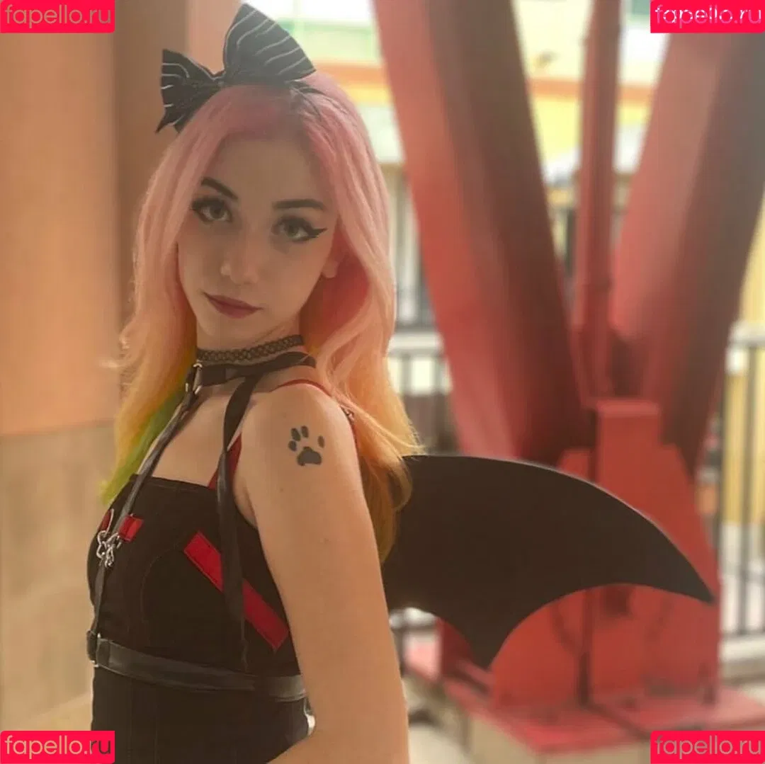 Iluvmeww Onlyfans Photo Gallery 
