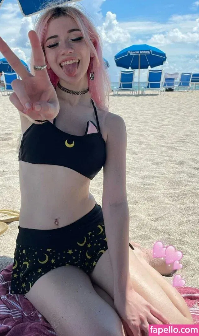 Iluvmeww Onlyfans Photo Gallery 