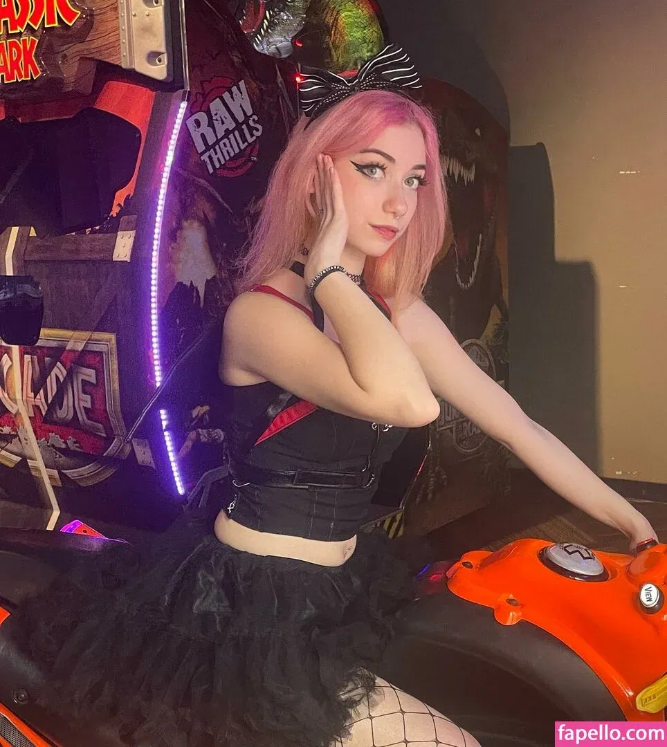 Iluvmeww Onlyfans Photo Gallery 