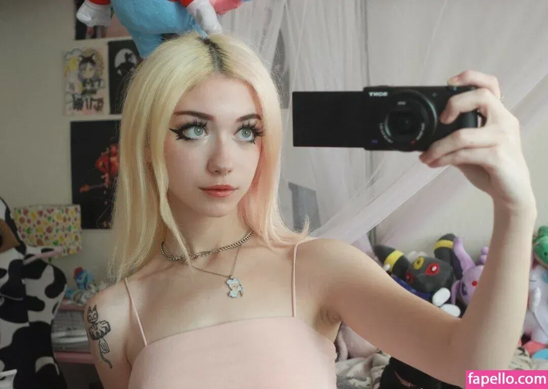 Iluvmeww Onlyfans Photo Gallery 