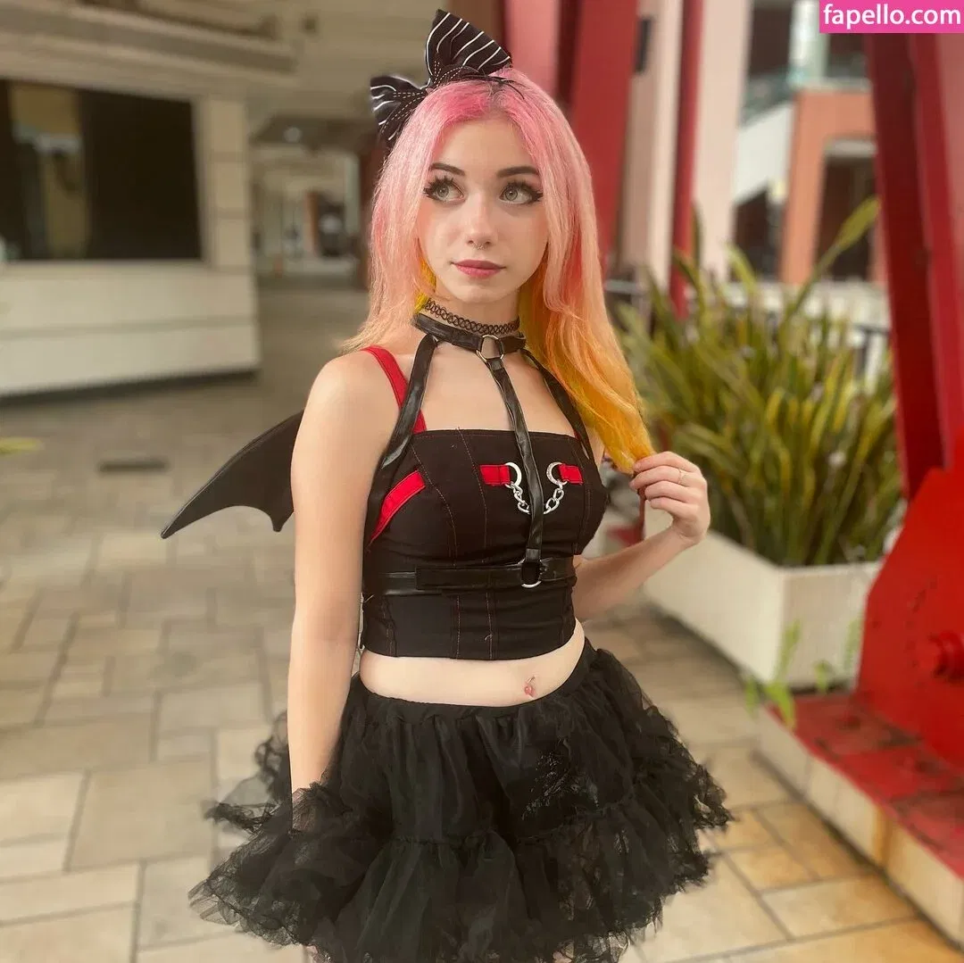 Iluvmeww Onlyfans Photo Gallery 