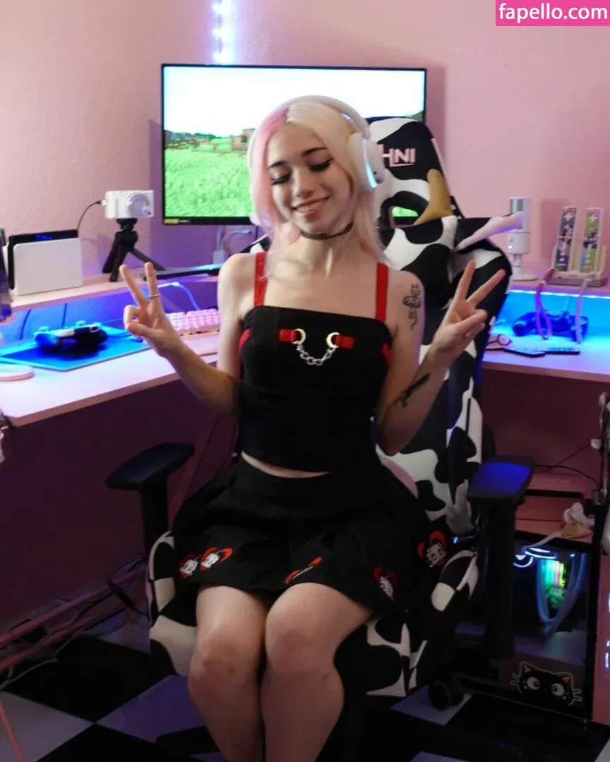 Iluvmeww Onlyfans Photo Gallery 