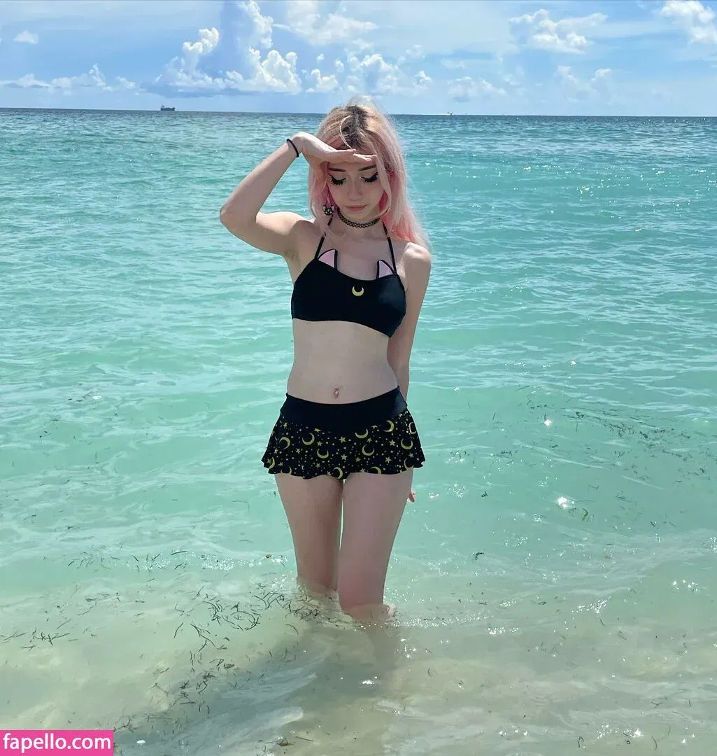 Iluvmeww Onlyfans Photo Gallery 