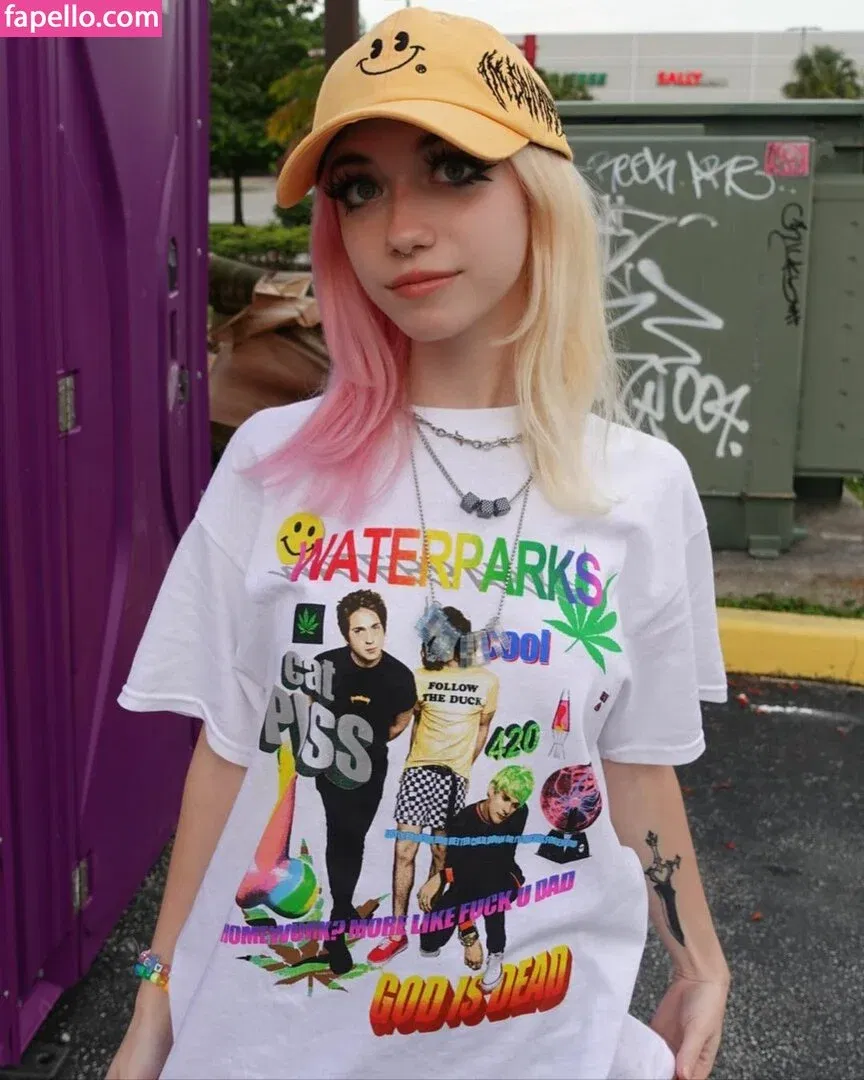 Iluvmeww Onlyfans Photo Gallery 