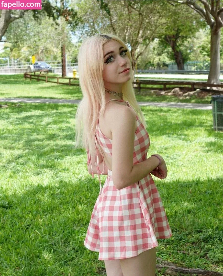 Iluvmeww Onlyfans Photo Gallery 