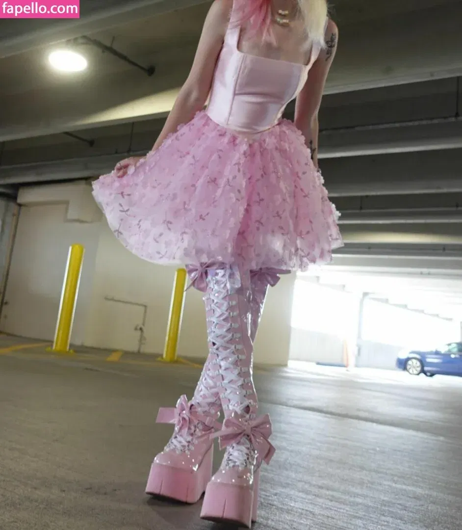 Iluvmeww Onlyfans Photo Gallery 